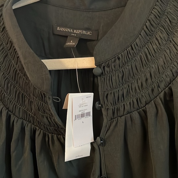 Banana Republic blouse - Picture 2 of 3